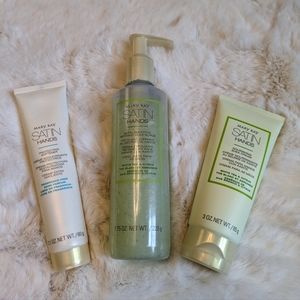 Mary Kay Satin Hands Set